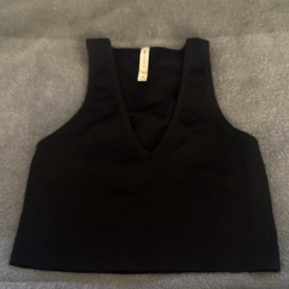 Athleta Tops - Athleta Black V-Neck Crop ribbed top. Medium GUC